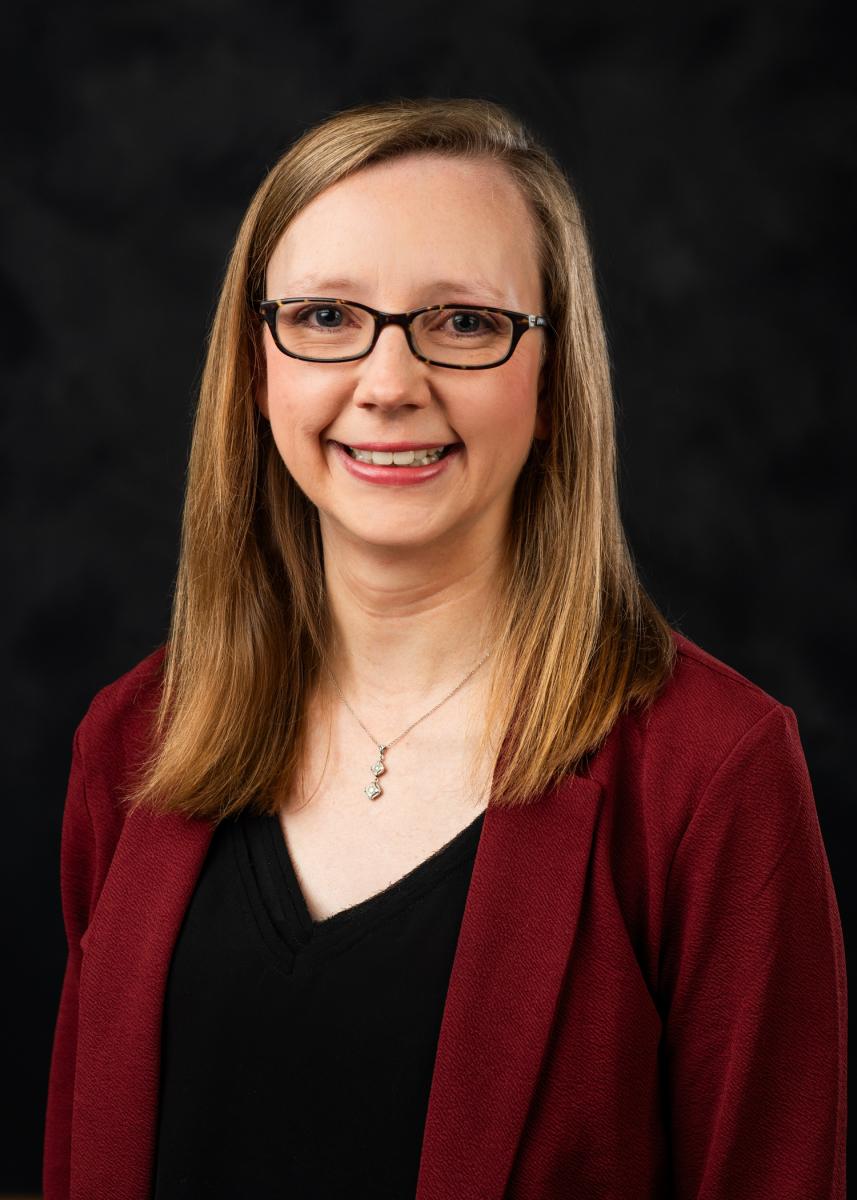 LW headshot 24